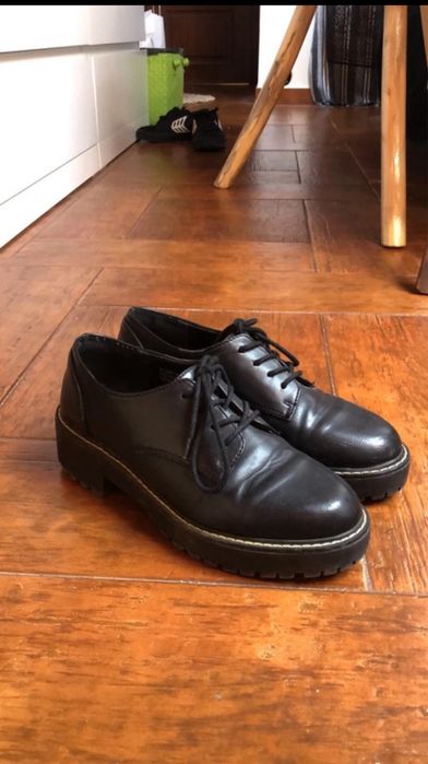 sapatos pretos vintage