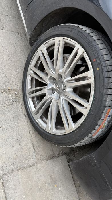 Opony CEAT 245/40r20