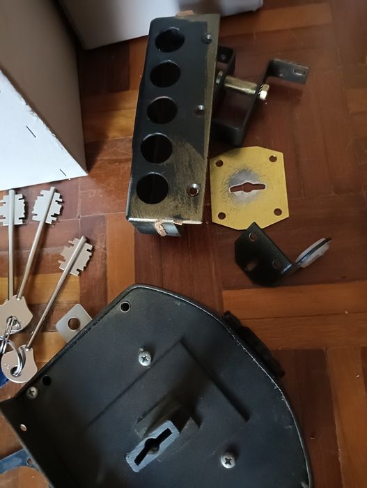 Fechadura Blindada Porta exterior - Anti Gazua*