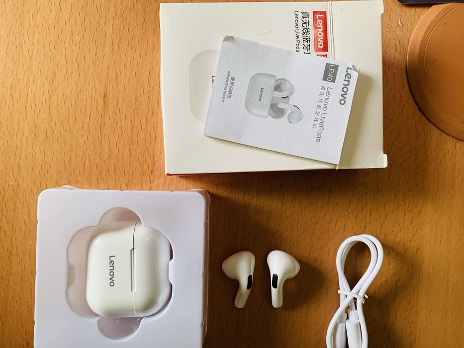 Fones sem fios  novos de marca lenovo em caixa