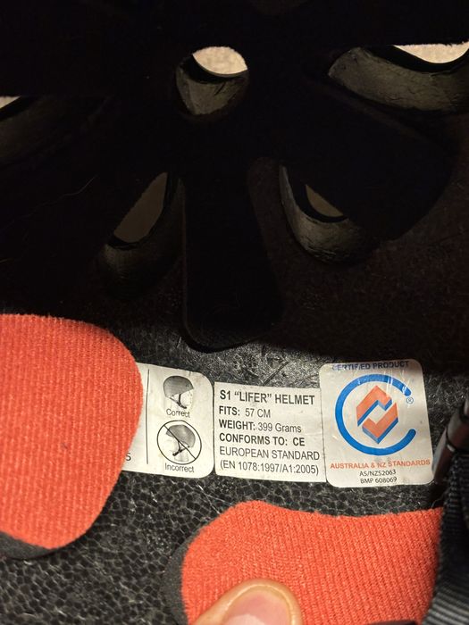 Capacete skate/bicicleta Lifer S1, preto