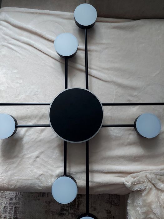 Продам нову люстру