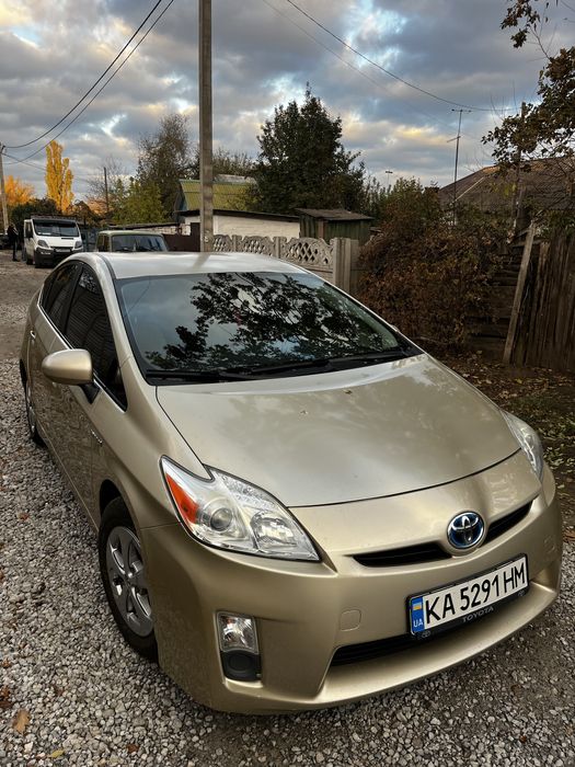 Сдам в аренду Приус 30 на газу!