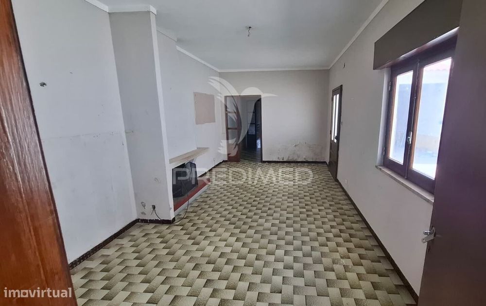 Moradia T3 pronta a habitar na vila de Alpiarça, Santarém