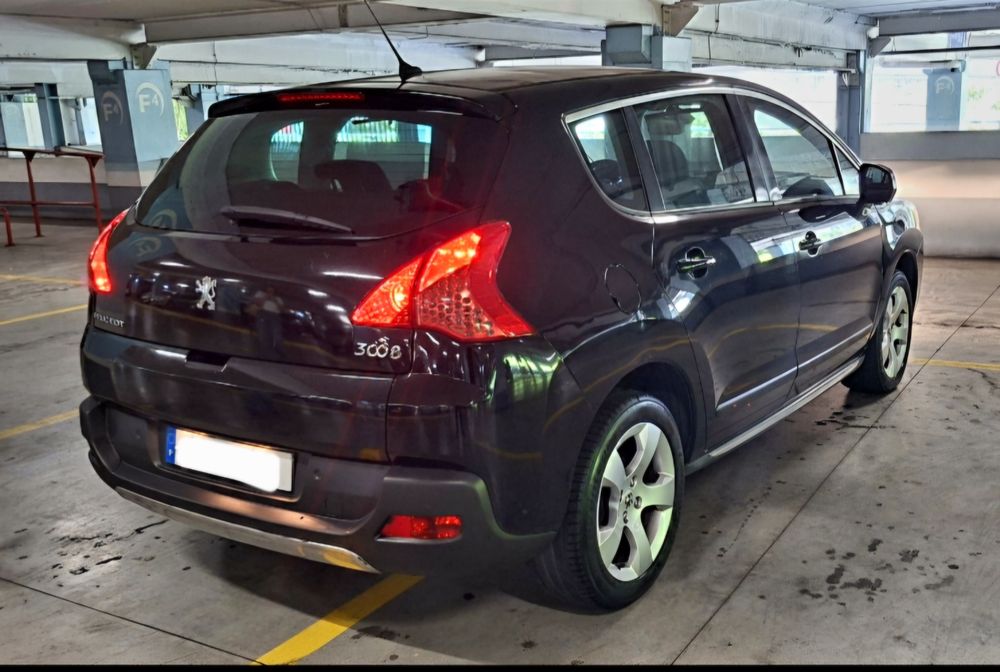 Peugeot 3008 1.6HDI 110cv Full Extras