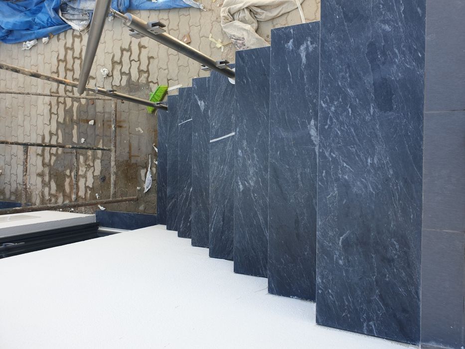 Escadas em pedra marmore