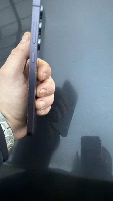 Продам Samsung S24 FE / 128 GB