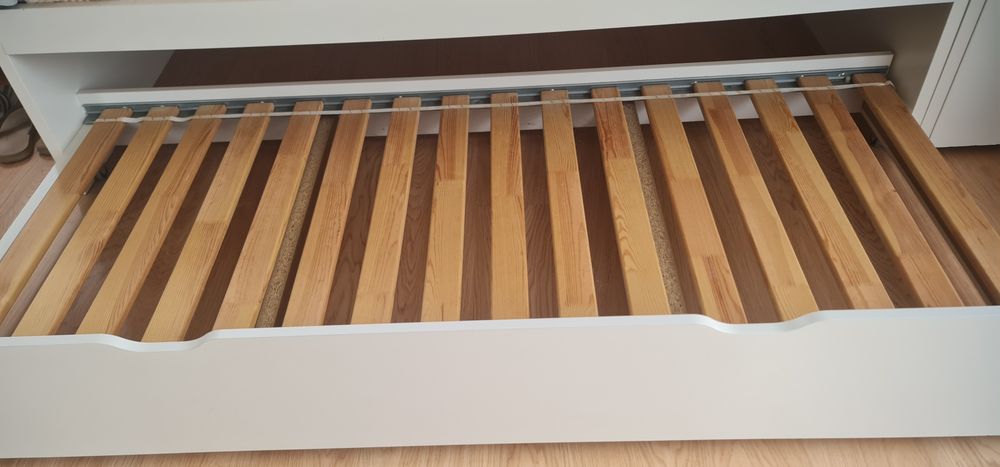 Cama dupla com cabeceira Ikea