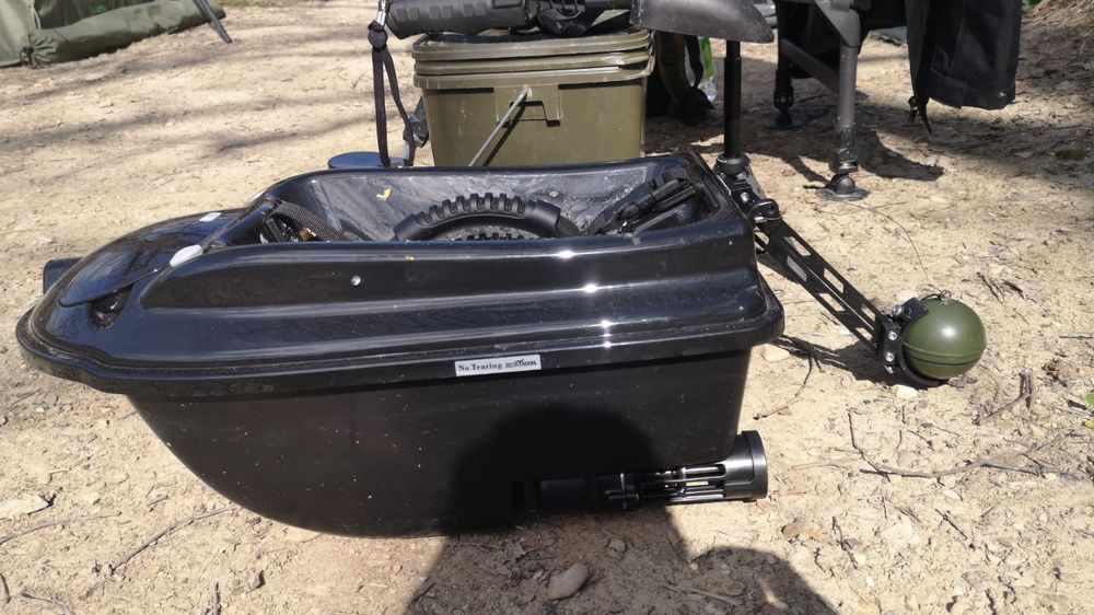 Uniwersalny Uchwyt do Echosondy Deeper na Łódkę Zanętową