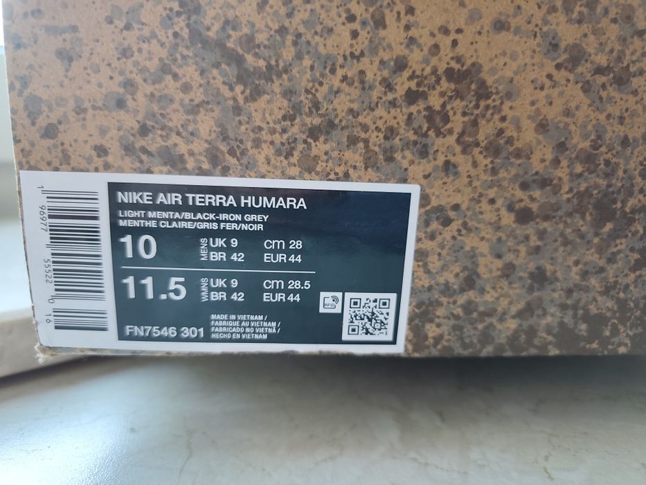 Nike Air Terra Humara x Undefeated Light Menta Limitowane
Brans