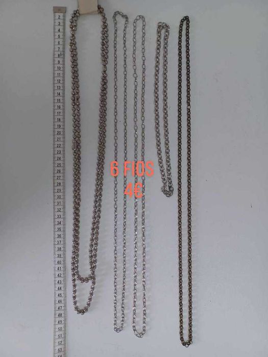 Fios / colares novos