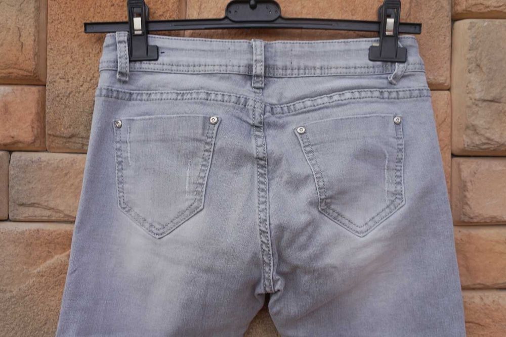 Szare spodnie jeans MyHalys - S /36