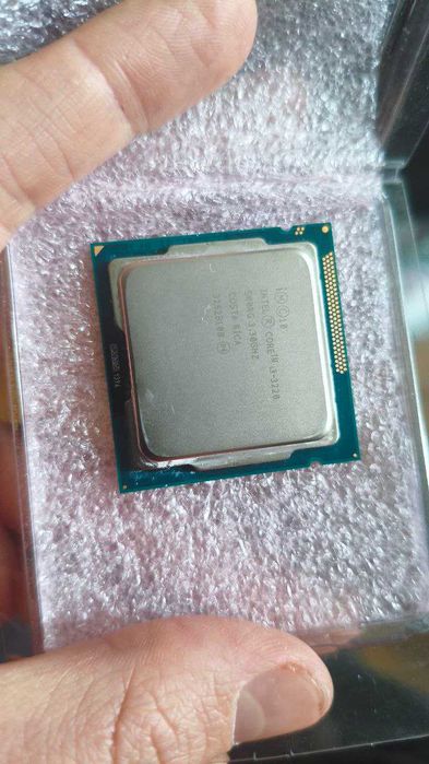 Intel Core i3-3220 (LGA 1155, 3.30 GHz)