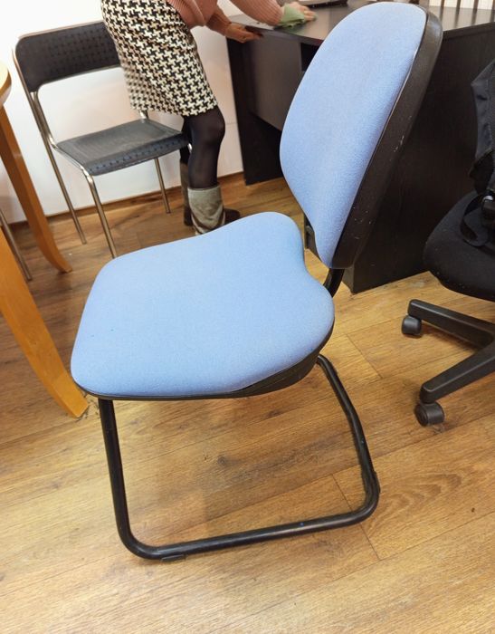 5x krzesło biurowe komfortowe na płozie, ergonomiczne wygodne, mocne