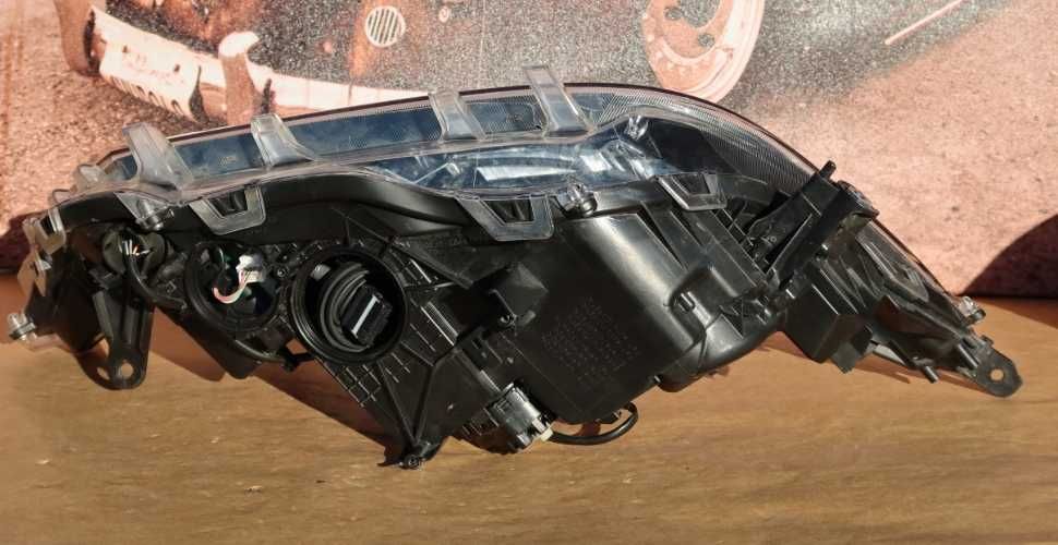 Фари Toyota RAV 4