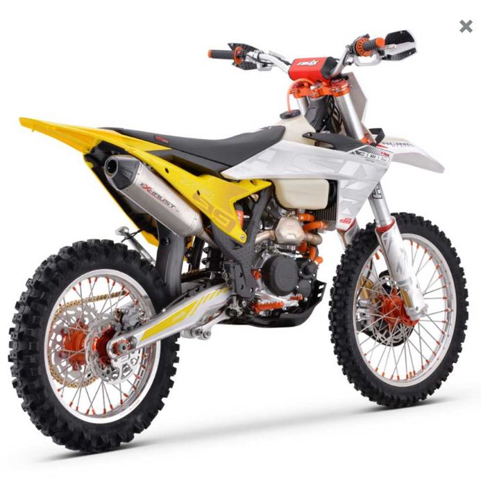 Cross Crossy ASIX XR99 300cm3 2025r *RATY*