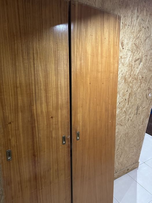 Portas para roupeiros sem ferrangens