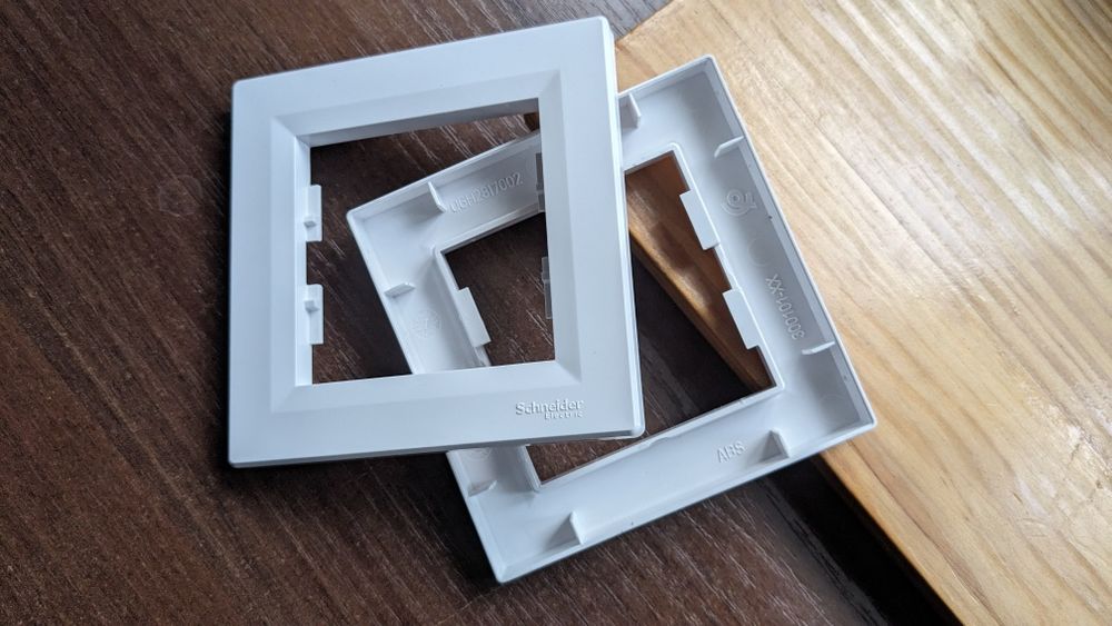 Рамка одинарна Schneider "ASFORA" біла (EPH5800121)