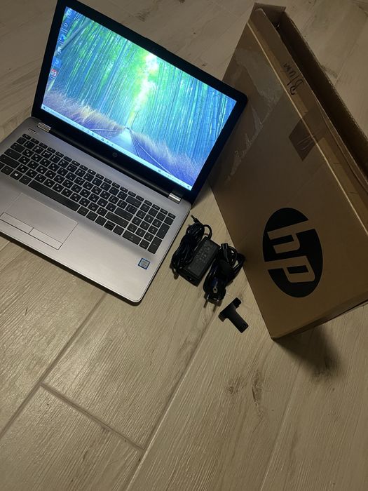 Ноутбук HP 250 G6 15'6/Intel i3-7020U/SSD 240gb/8gb ОП windows 10