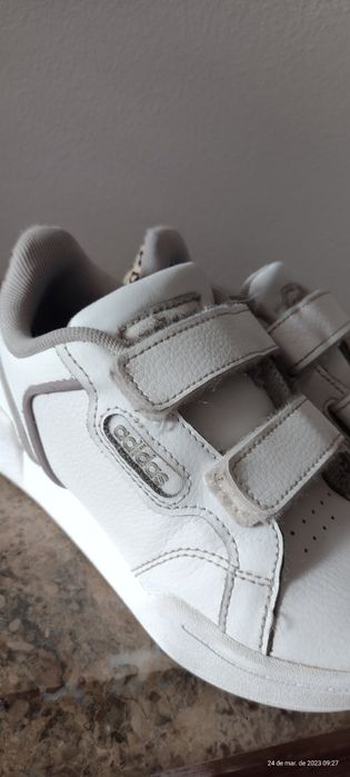 Tênis Adidas menina n 29