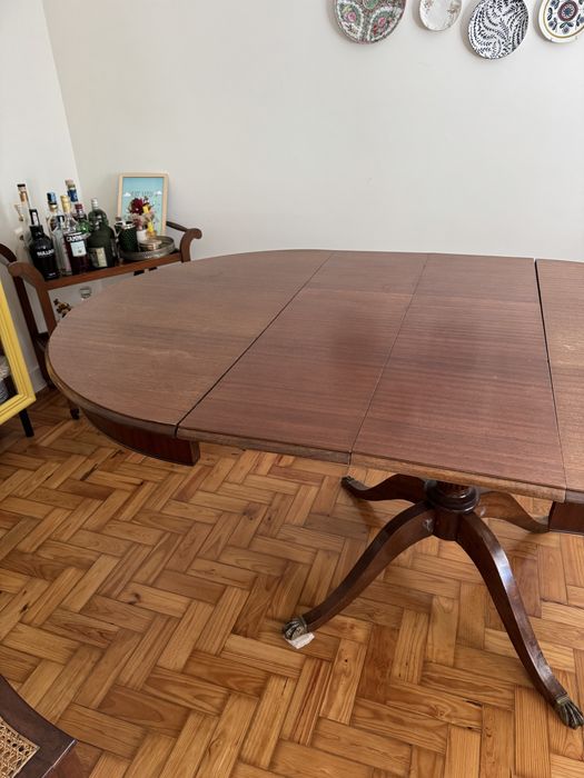 Vendo Mesa de Jantar Vintage extensivel