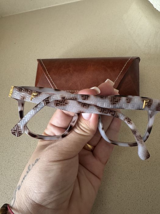 Armacao Fendi tigresa