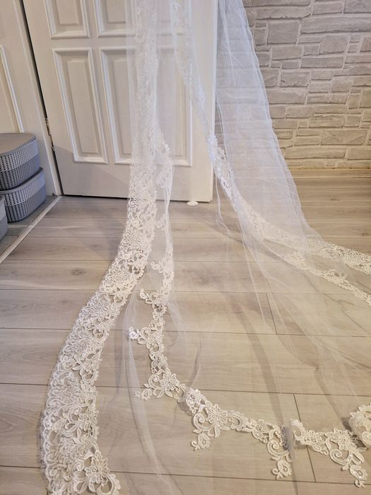 Sprzedam Welon ślubny 3m