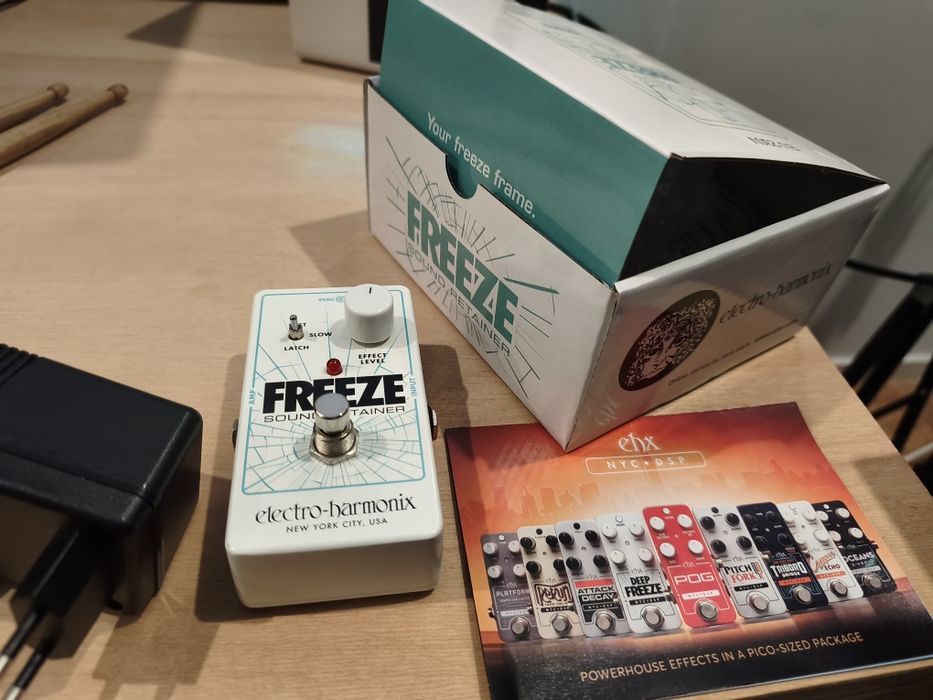 Pedal guitarra - EHX Freeze - Sound Retainer