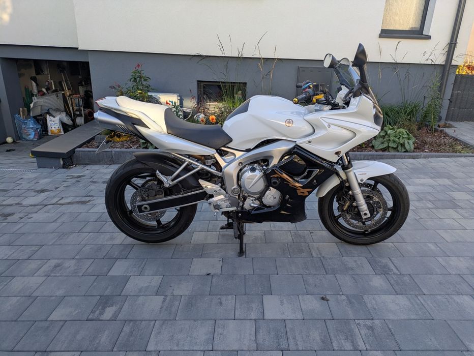 Yamaha fz6 GT ABS  biała 600 idealny mały przebieg