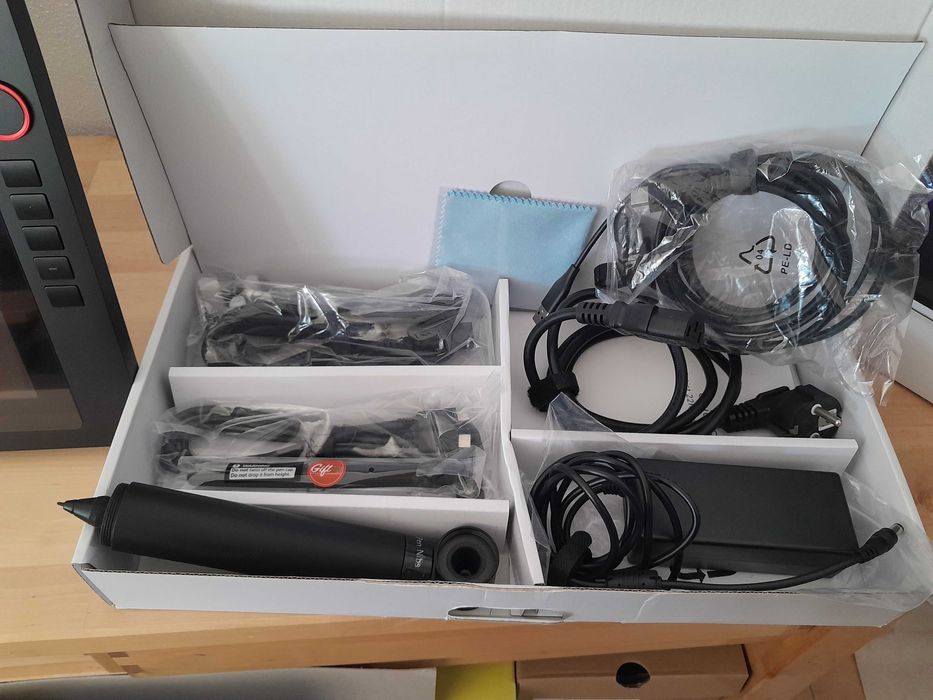 Mesa Digitalizadora XP-Pen Artist 24 Pro — Como Nova