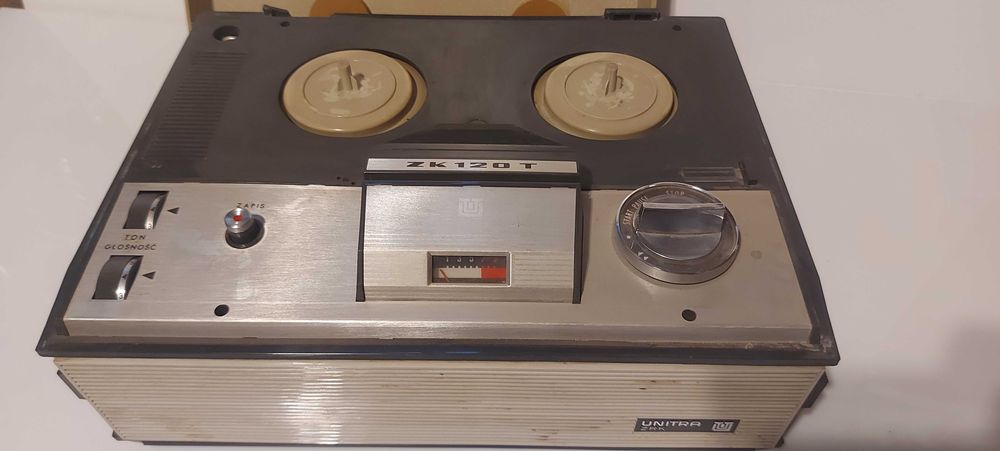Magnetofon szpulowy ZK 120T, stara polska elektronika, pamiątka z PRLu