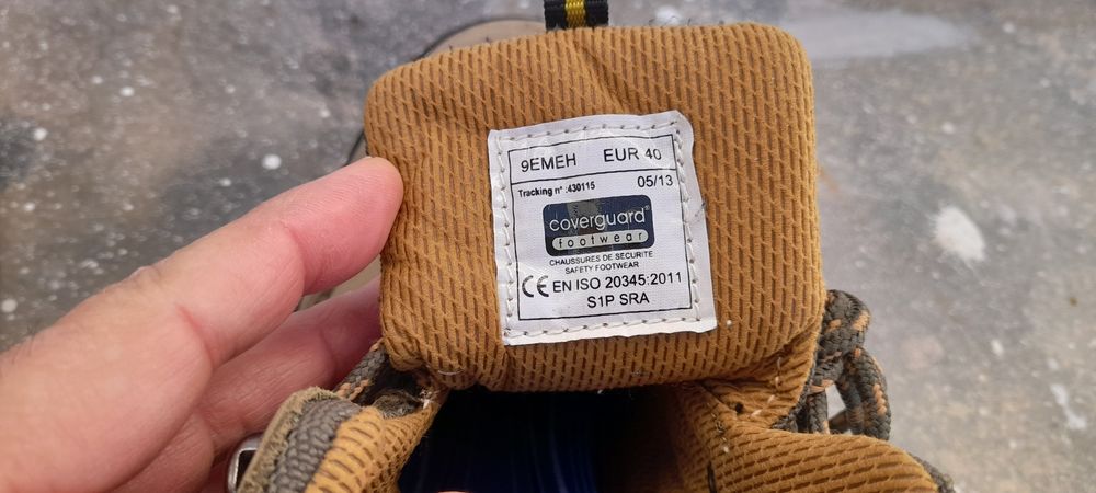 Botas Coverguard Footwear e capacete  integral