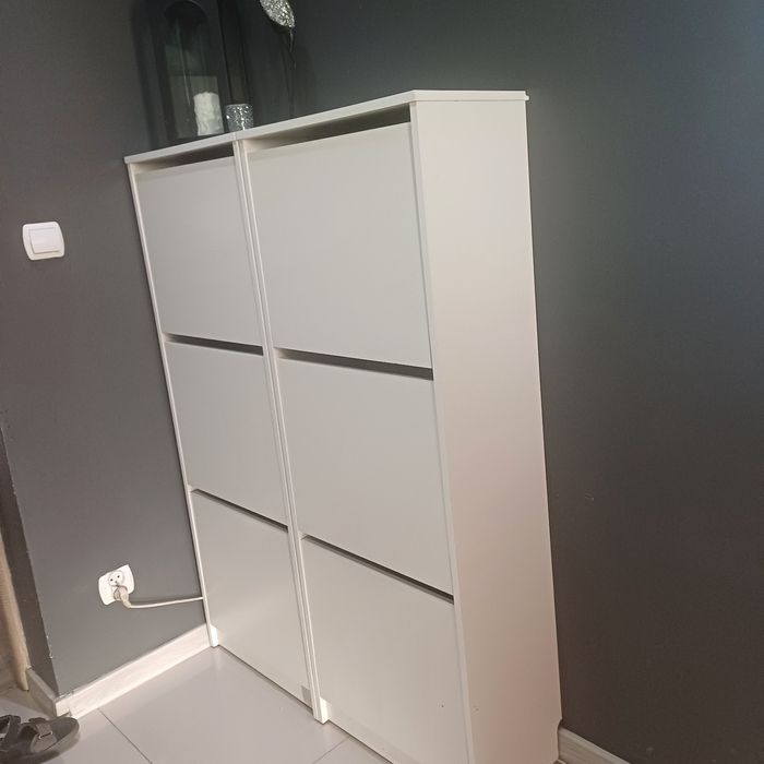 Szafa na ubrania i 2 szafki na buty białe