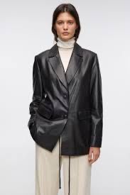 Чорний шкіряний піджак Bershka