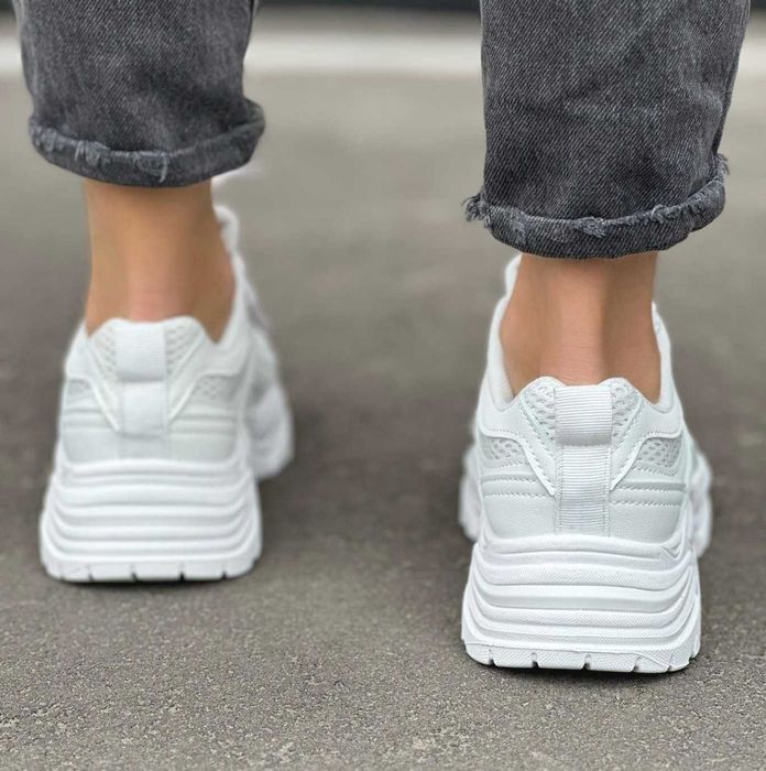 Женские белые кроссовки демисезонные замшевые сеточка