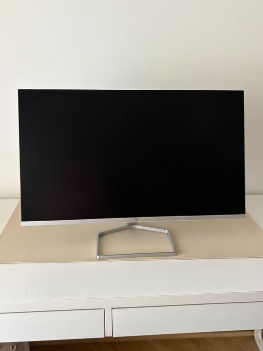Monitor HP 27p   .