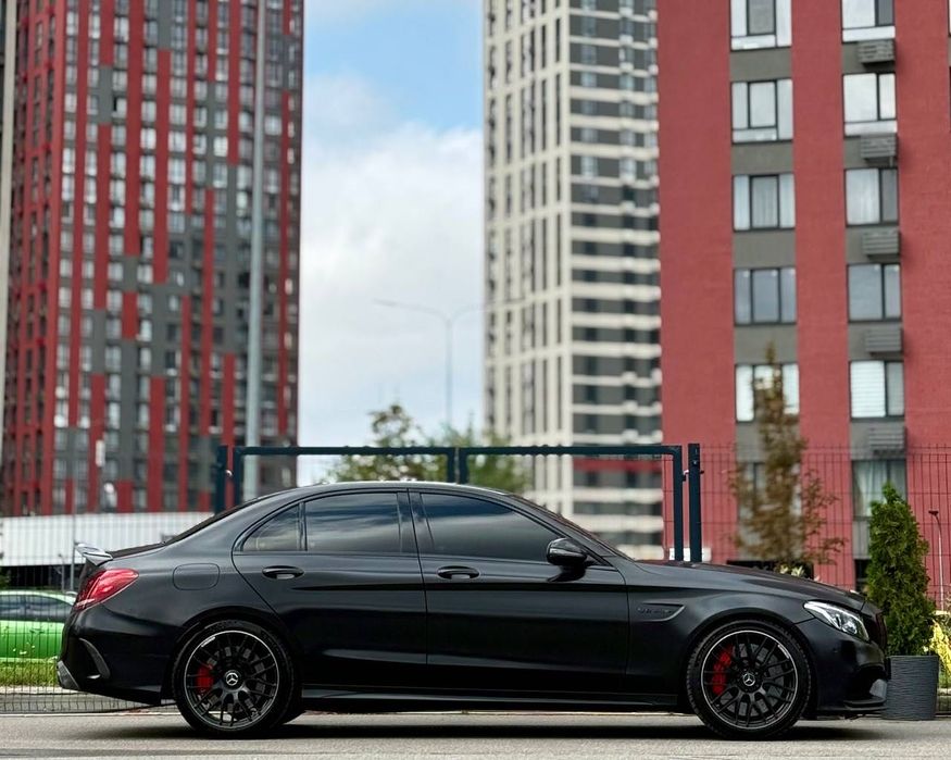 Mercedes-Benz C63s AMG