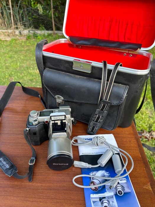 Olympus C2100 10X zoom 2.1Mp