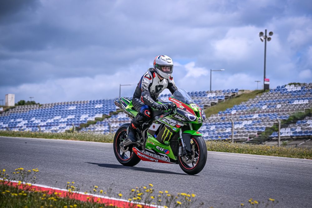 Kawasaki Ninja ZX06r *Pista*