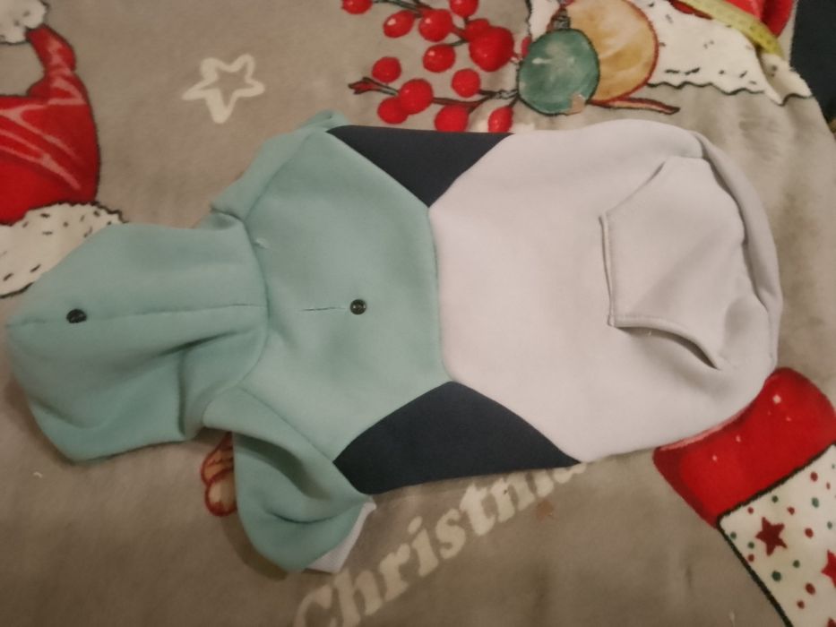 Nowe ubranko ubranie  dla psa bluza długość grzbietu  35 cm