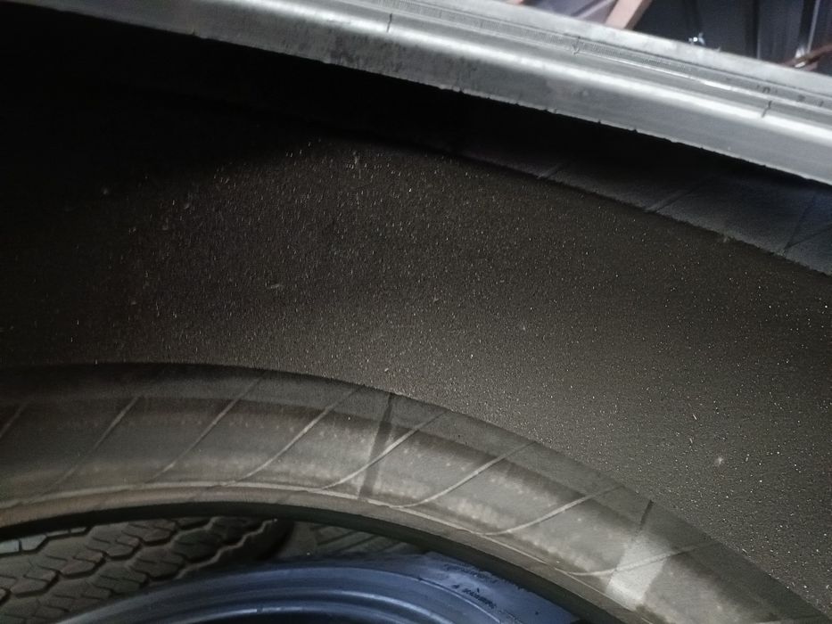 Pneus 255/40/20 Tesla