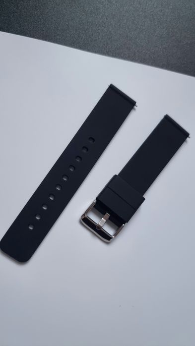 Bransoleta unisex ULLCHRO z gumy ze stalowym zapięciem w kolorze srebr