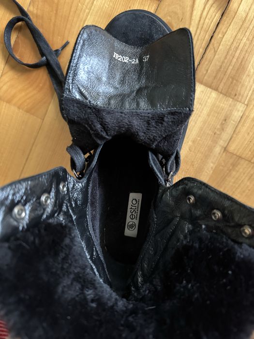 Взуття жіноче зимове Estro черевики