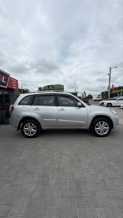 Chery Tiggo 3 Чери Тиго 3 2014 р 1.8 газ\бензин 5М-кпп