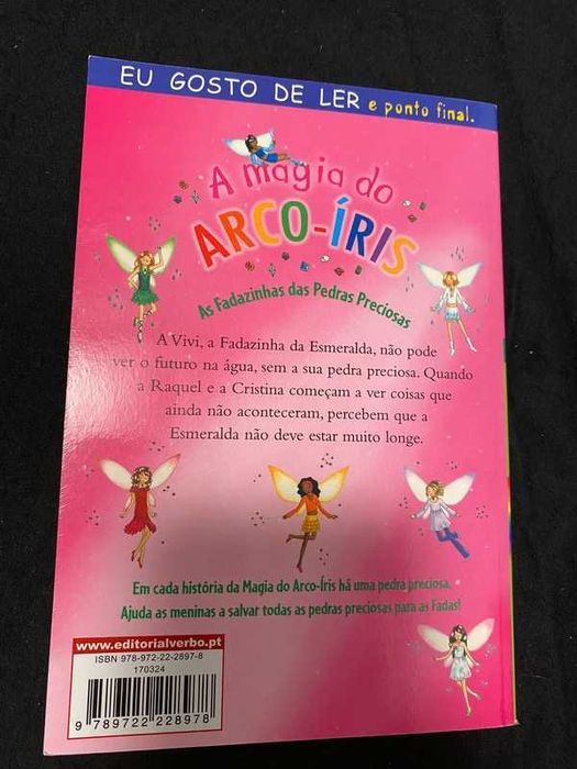 Livro "Vivi, a fadazinha da esmeralda"