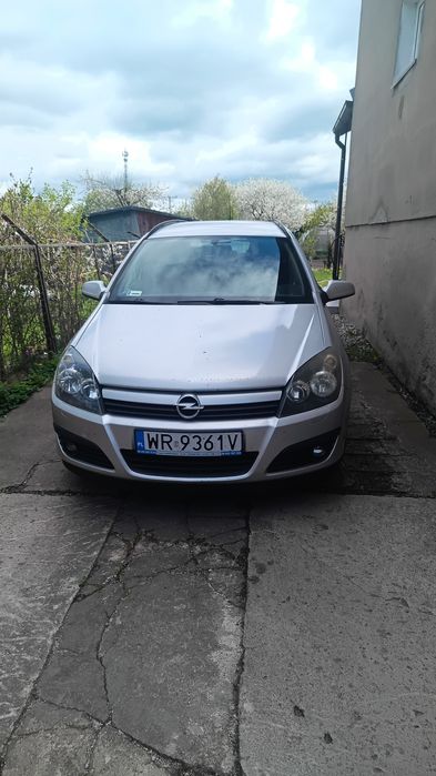 Sprzedam Opla astrę 1.6 w LPG