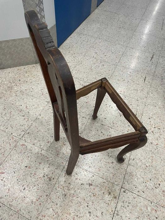 Conjunto 6 cadeiras de jantar antigas