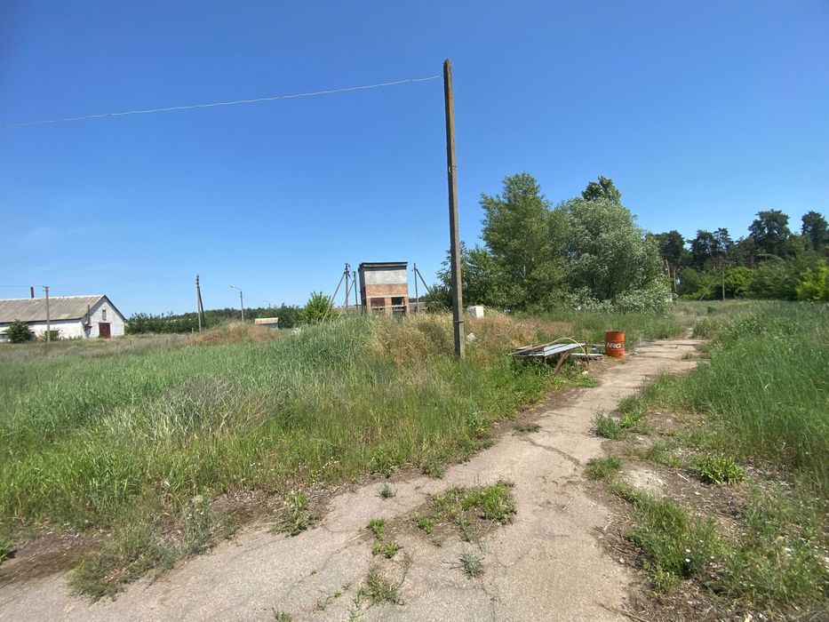 Продаж нежитлових приміщень (ферма) 10589,9м², 9,7592га, Черкаська обл