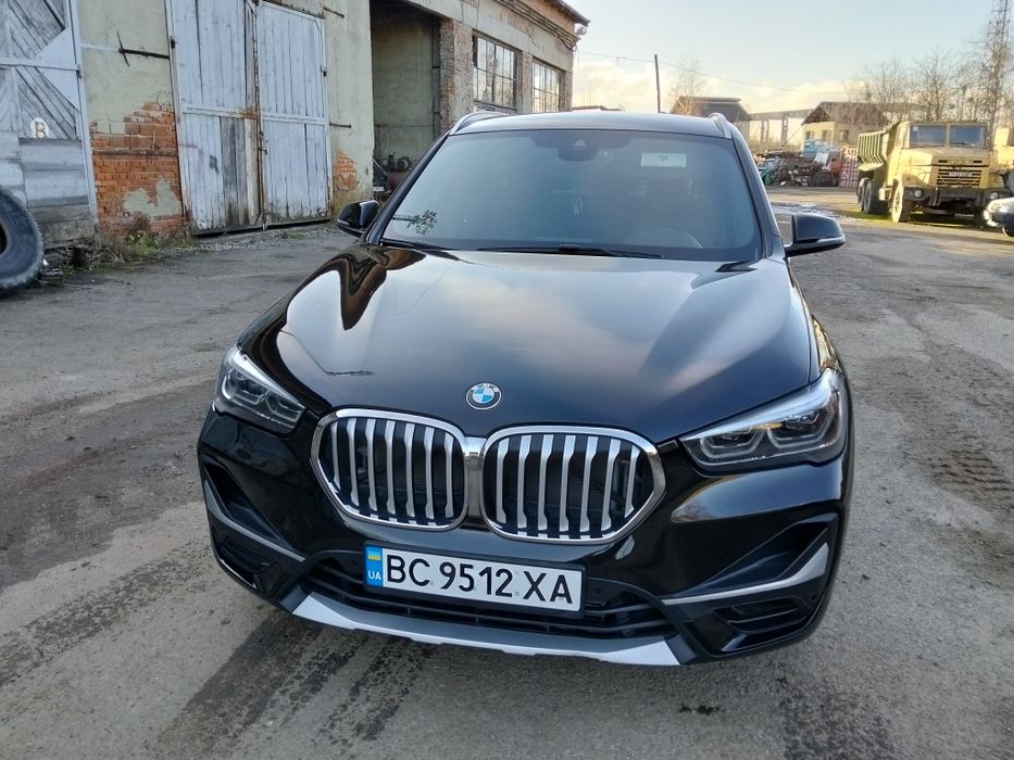 БМВ Х1 2021 року