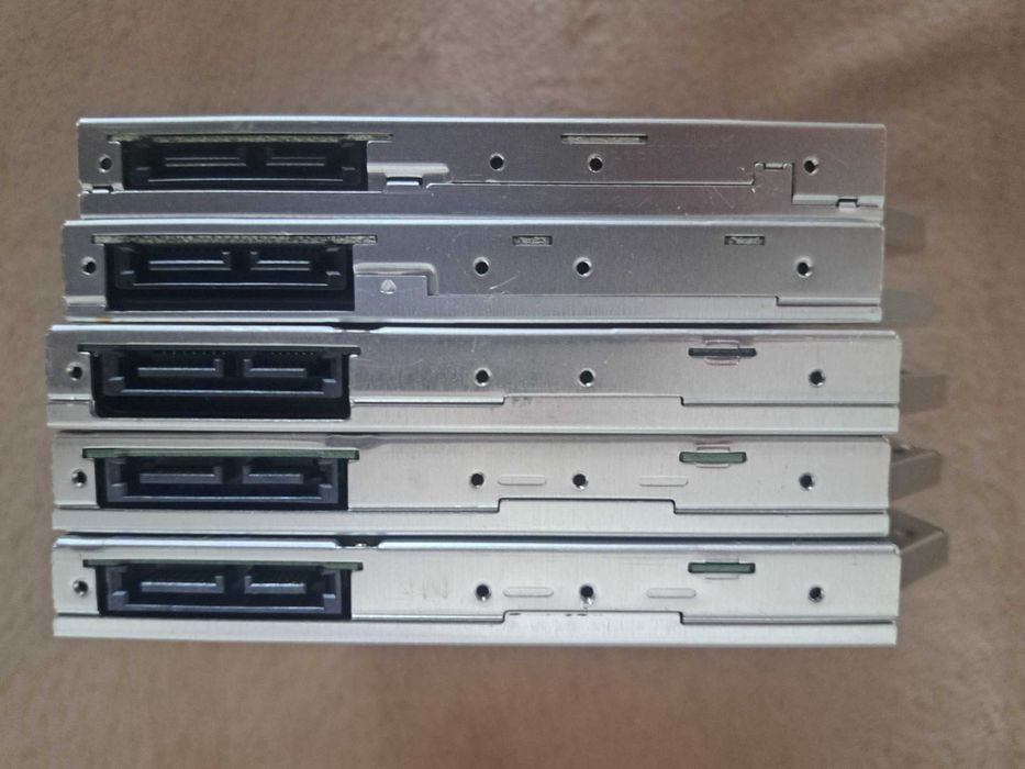 5 sztuk nagrywarek DVD-RW do laptopa.